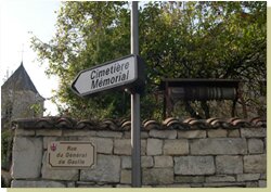 Colombey les deux eglises visite du m�morial de la boisserie, de la croix de lorraine et de la tombe du g�n�ral de Gaulle