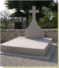 Colombey les deux eglises visite du m�morial de la boisserie, de la croix de lorraine et de la tombe du g�n�ral de Gaulle